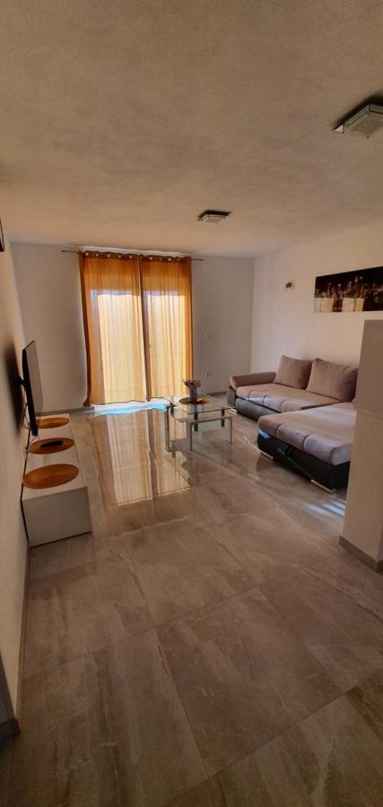 סנג' Apartmani Naomi&Leo מראה חיצוני תמונה