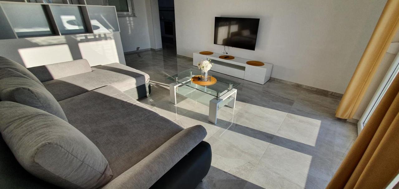סנג' Apartmani Naomi&Leo מראה חיצוני תמונה
