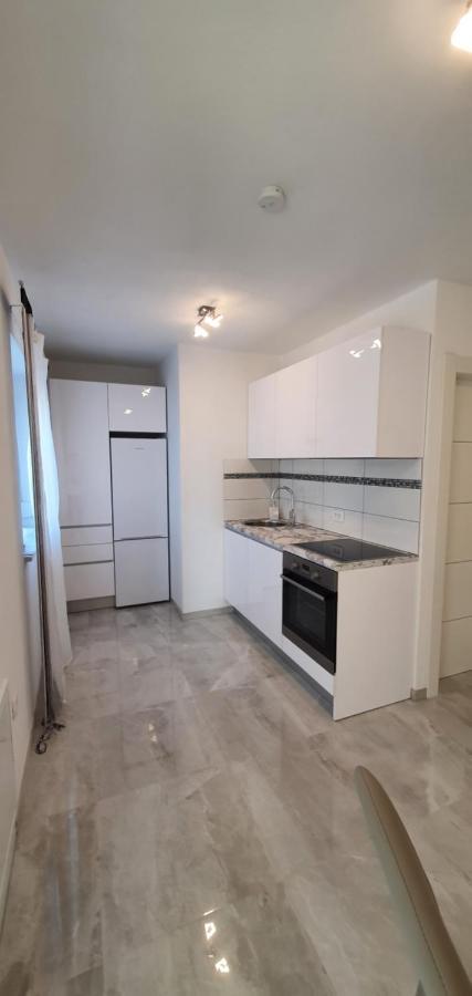 סנג' Apartmani Naomi&Leo מראה חיצוני תמונה