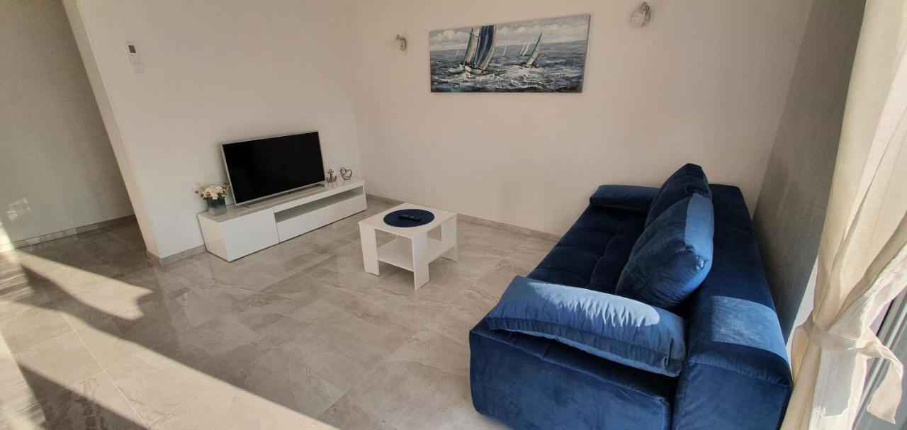 סנג' Apartmani Naomi&Leo מראה חיצוני תמונה