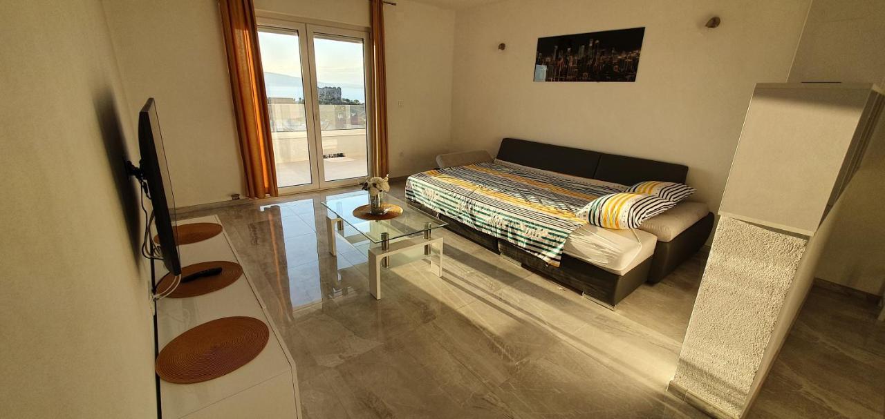 סנג' Apartmani Naomi&Leo מראה חיצוני תמונה