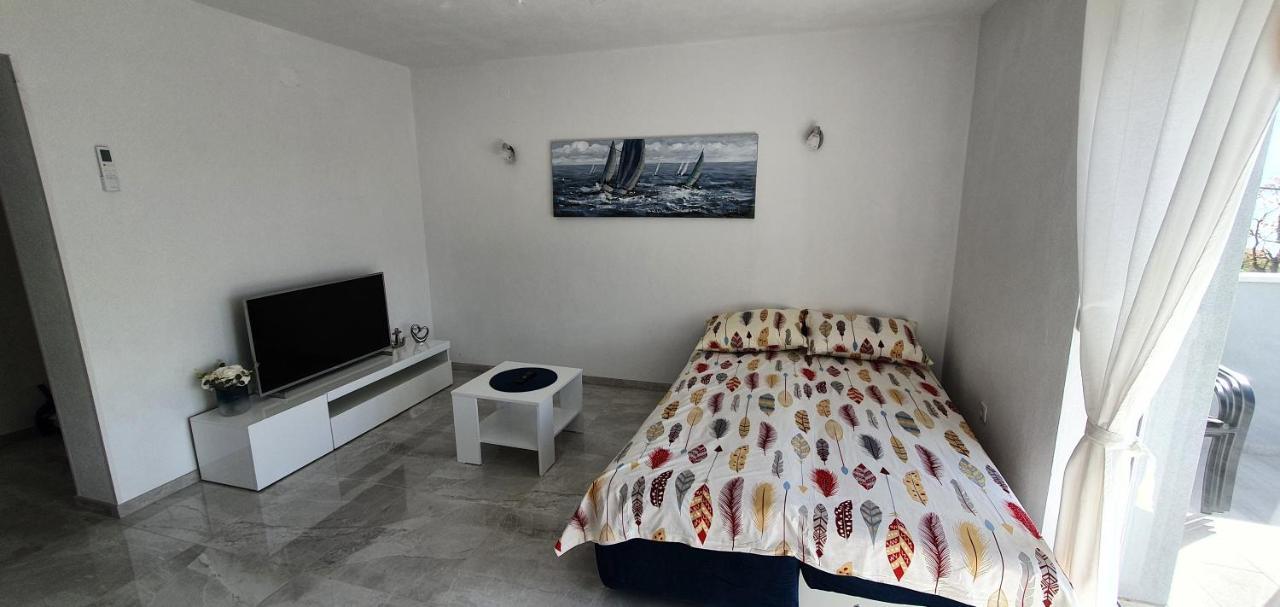 סנג' Apartmani Naomi&Leo מראה חיצוני תמונה