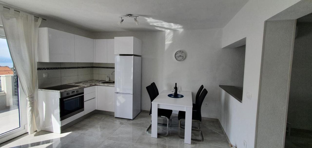 סנג' Apartmani Naomi&Leo מראה חיצוני תמונה