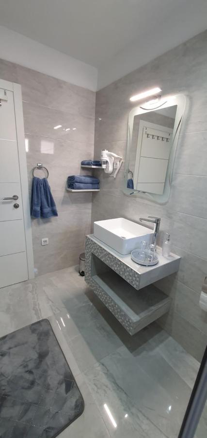 סנג' Apartmani Naomi&Leo מראה חיצוני תמונה